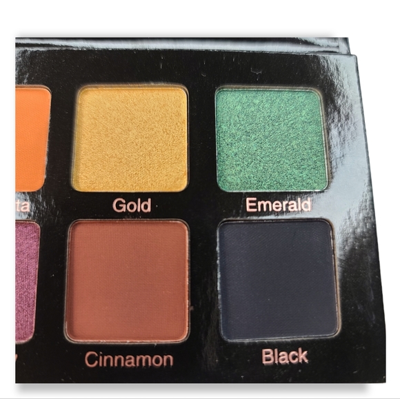 Violet Voss Essentials PRO Series Eyeshadow Palette - Picture 11 of 14